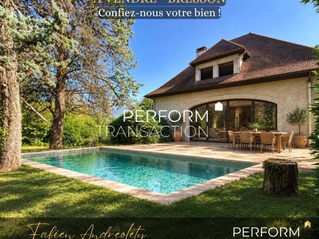Maison 7 pièces 398 m²