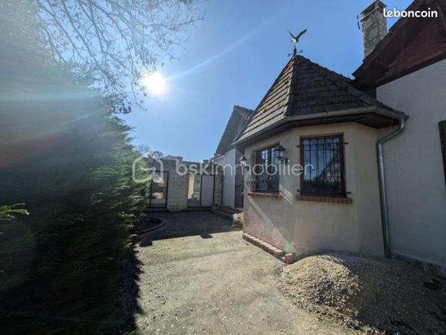 Maison 7 pièces 400 m²