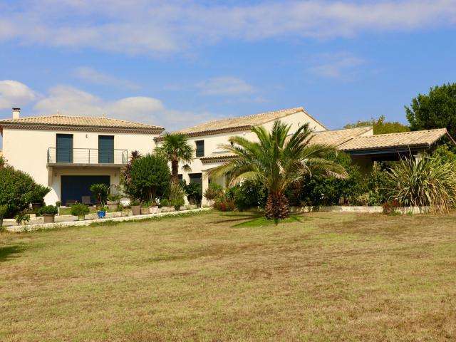 Maison 7 pièces 400 m²