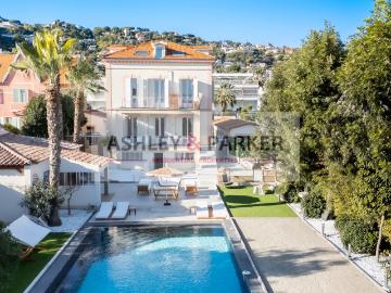 Maison 7 pièces 249 m²