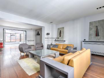 Maison 7 pièces 416 m²