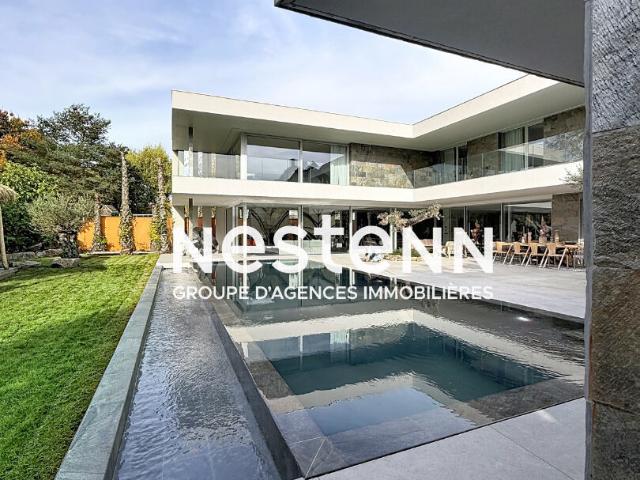 Maison 7 pièces 439 m²
