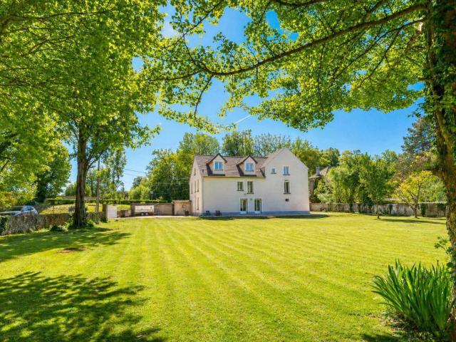 Maison 7 pièces 470 m²