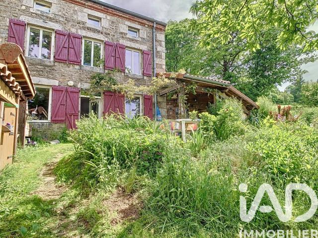 Maison 7 pièces 550 m²