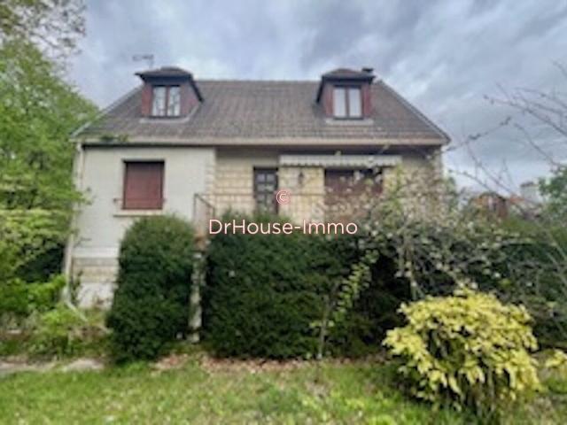 Maison 7 pièces. 5 chambres Les Pavillons Sous bois Secteur La Basoche
