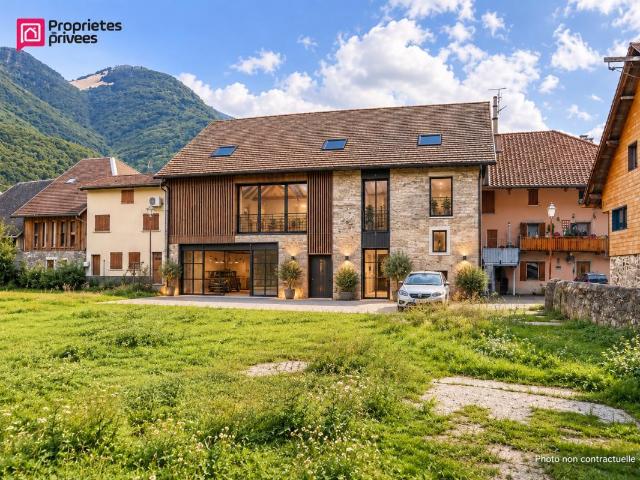 Maison 7 pièces 600 m²