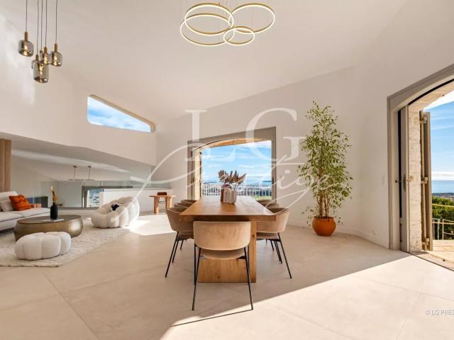 Maison 7 pièces 307 m²