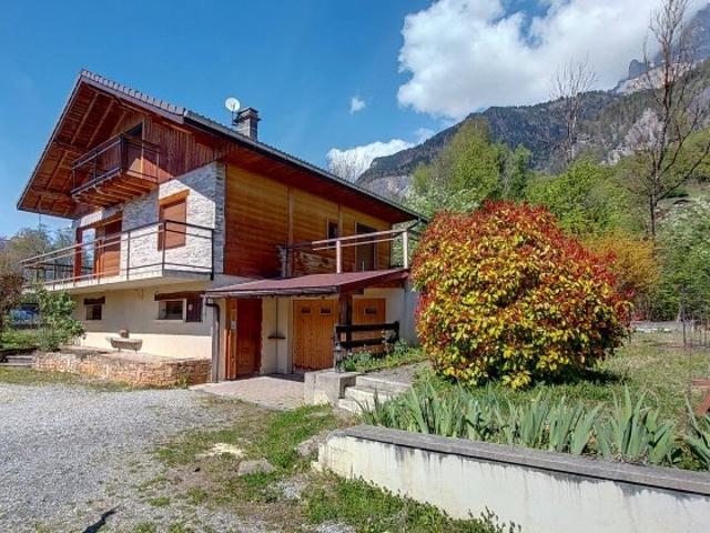 Maison 7 pièces 90 m²