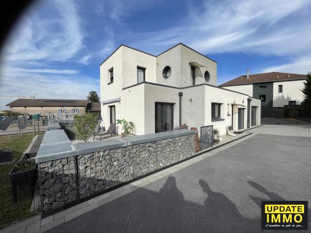 Maison 7 pièces 97 m²