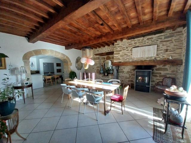 Maison 7 pièces à Igon 64800