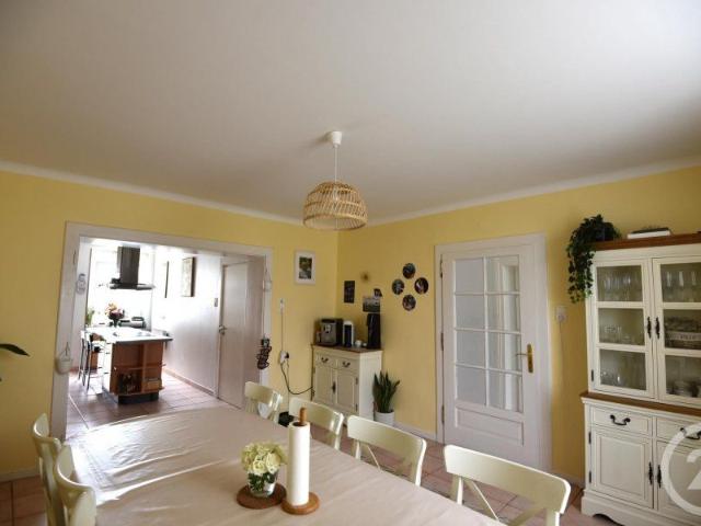 Maison 7 pièces à Roussy le Village