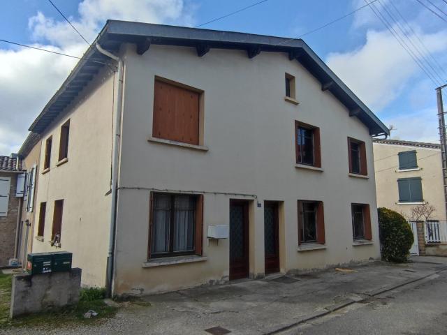 Maison 7 pièces avec grange et terrain de 3800m² 172m² Villeneuve d'Olmes