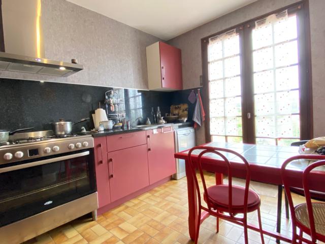 Maison 7 pièces sur 4460 m² de terrain