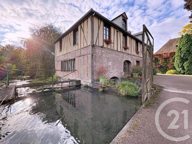 Maison 40 pièces 738 m²