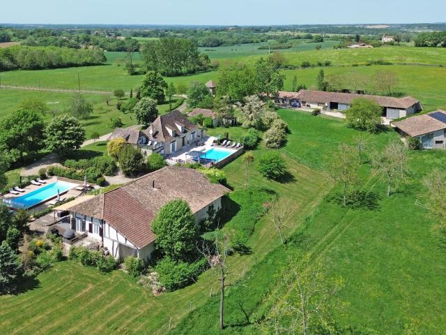Maison 434 m²