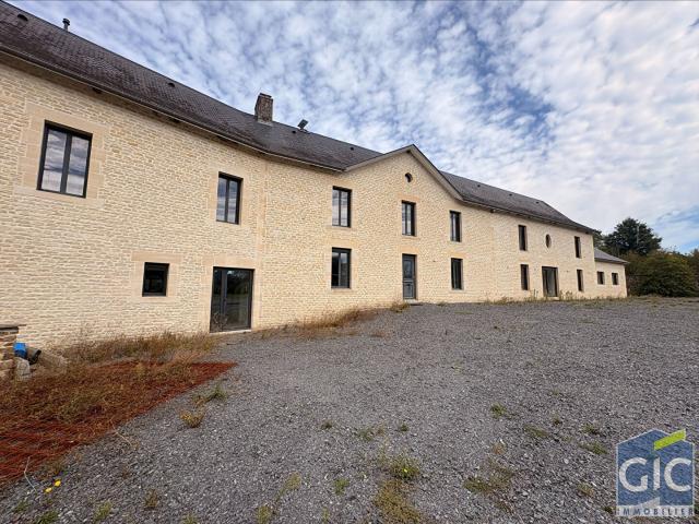 Maison 450 m²