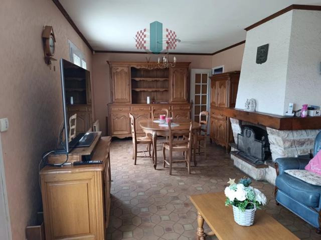 Maison 4/5 chambres, terrain, sous sol complet, chalet