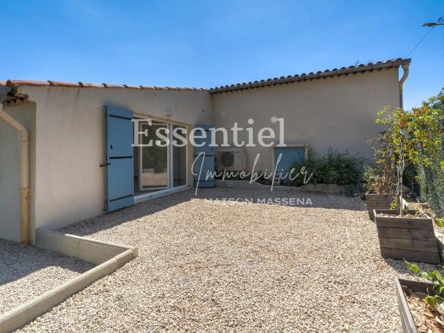 Maison 4/5 pièces 124 m2 Terrasse et jardin Parkings privatifs Plateau Fleuris