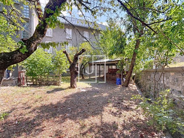 Maison 480 m²