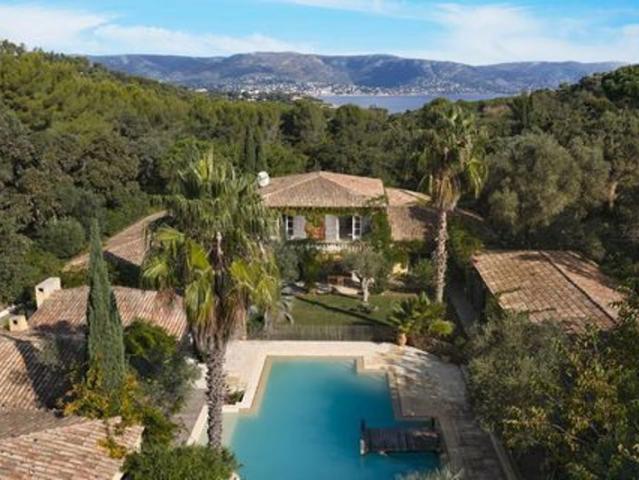 Maison 482 m2 BORMES LES MIMOSAS