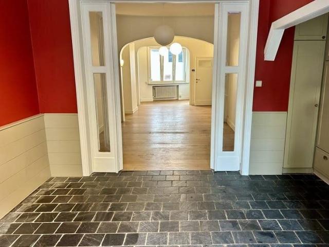 Maison 4 ch à Uccle, 130m², 3 façades