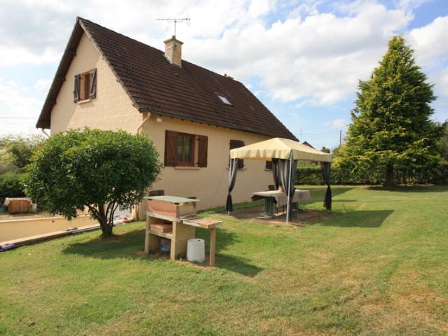 Maison 4 chambres, 140 m² sur un terrain de 1700 m²