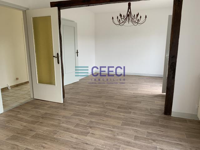 MAISON 4 CHAMBRES 143 M2 COURMELLES