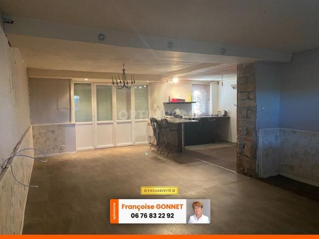 Maison: 4 chambres, 160 m², 119 900