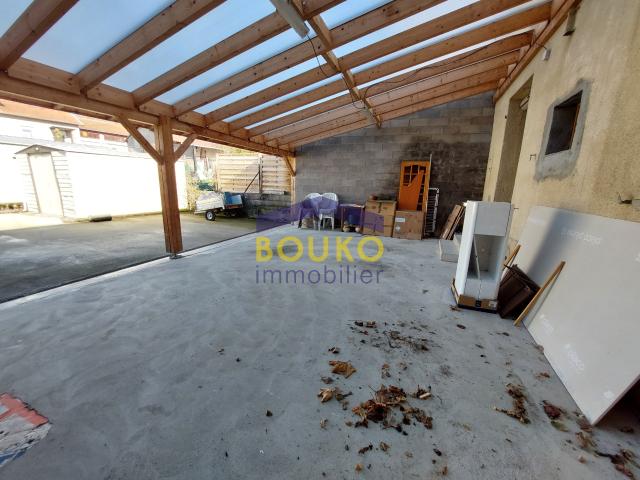 MAISON 4 CHAMBRES TERRASSE JARDIN GARAGES ET PANNEAUX PHOTOVOLTAIQUES