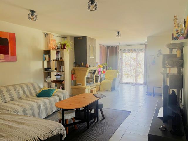 MAISON 4 CHAMBRES A IZON 118 M2 TERRAIN DE 1 444 M2