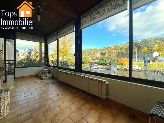 Maison 4 chambres à rénover avec garage, jardin et hangar de. 111m² Villefranche de Rouergue