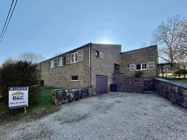 Maison 4 chambres à Sart Bernard