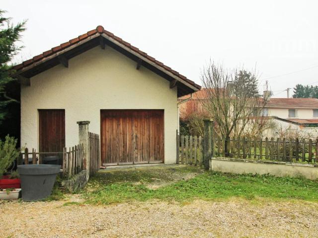 Maison 4 chambres avec garage et terrain attenant à ROCHE 38090