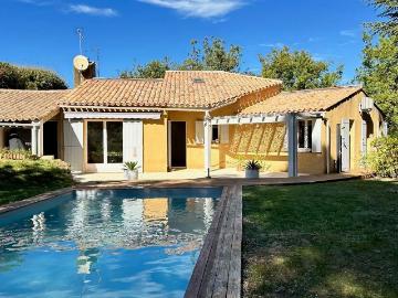 Maison 4 chambres avec piscine privative et garage 110m² Roussillon