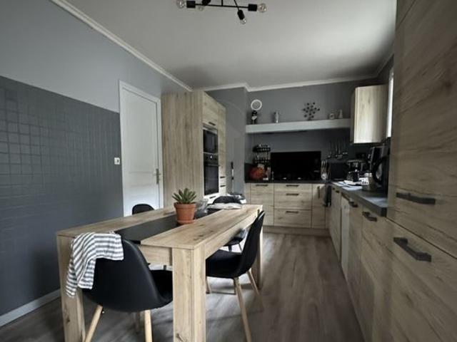 Maison 4 chambres avec sous sol total