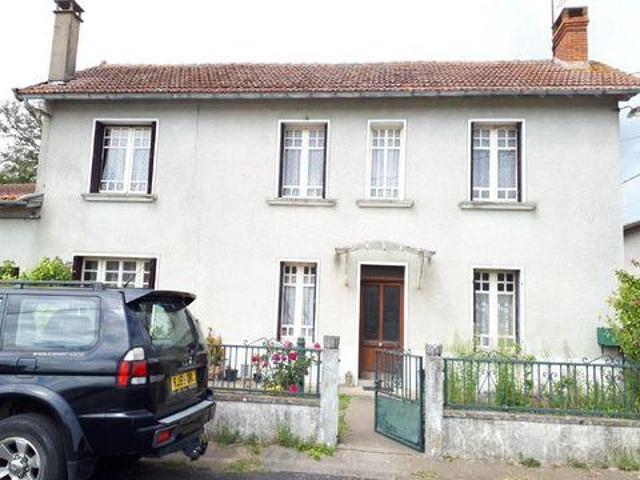 Maison 4 chambres, Brillac Nouvelle 16500 DS105313357