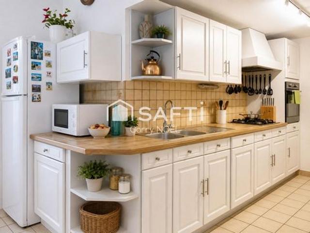 Maison 4 chambres, dépendances et 2 326 m² de terrain