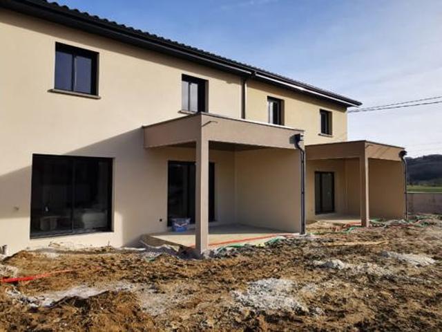 Maison 4 chambres Garage Jardin Proche centre village