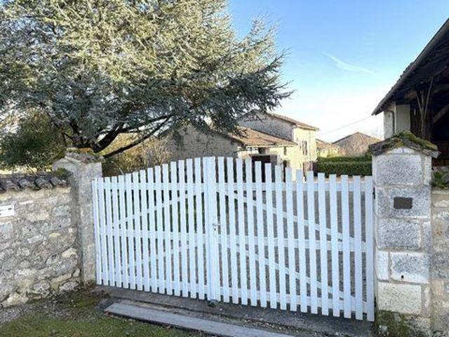Maison 4 chambres, GRASSAC Poitou 16380 DS100684208