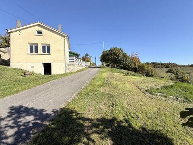 Maison 4 chambres, GURAT Poitou 16320 ES100684190