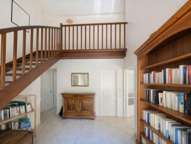 MAISON 4 CHAMBRES QUARTIER ST PIERRE