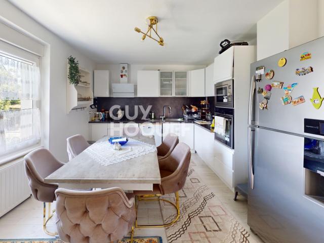 Maison 4 chambres sur 9 ares!