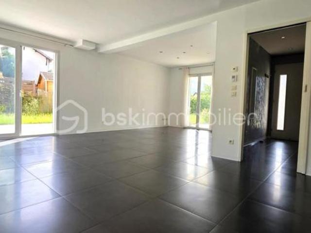MAISON 4 CHAMBRES TERRAIN 510m²