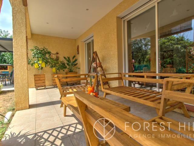 Maison 4 face parfaitement entretenue classée DPE A Confort. 126m² Reynès