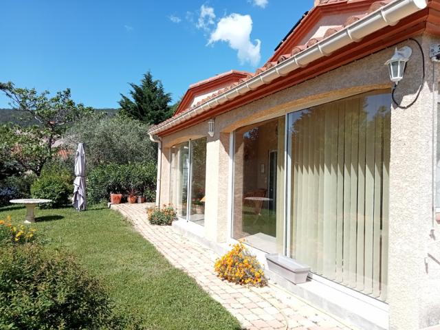Maison 4 faces au calme
