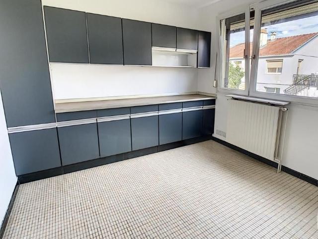 MAISON 4 pièce s 167m²