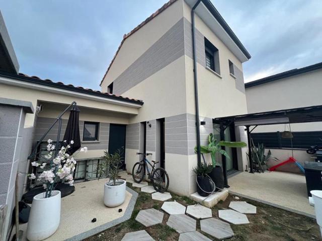 Maison 4 pièce s 96 m2, garage