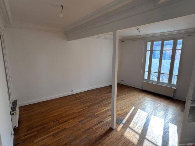 Maison 4 pièces 3 chambre location 1 an