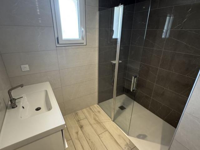 Maison 4 pièces, 104 m² à louer à Réalmont 81120