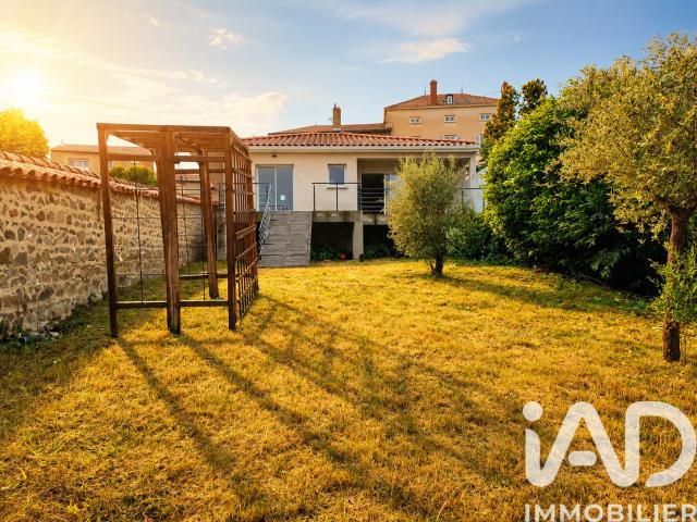 Maison 4 pièces, 104 m² à louer à Saint Laurent de Chamousset 69930